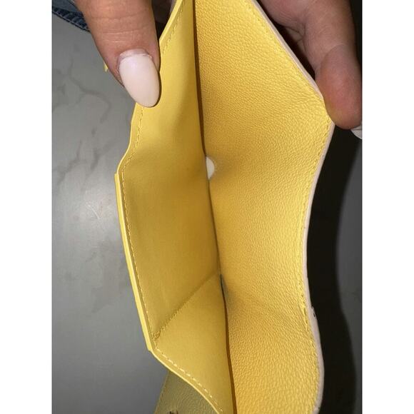 Louis Vuitton Pink Victorine Small Wallet - Excellent Condition - Picture 4 of 8